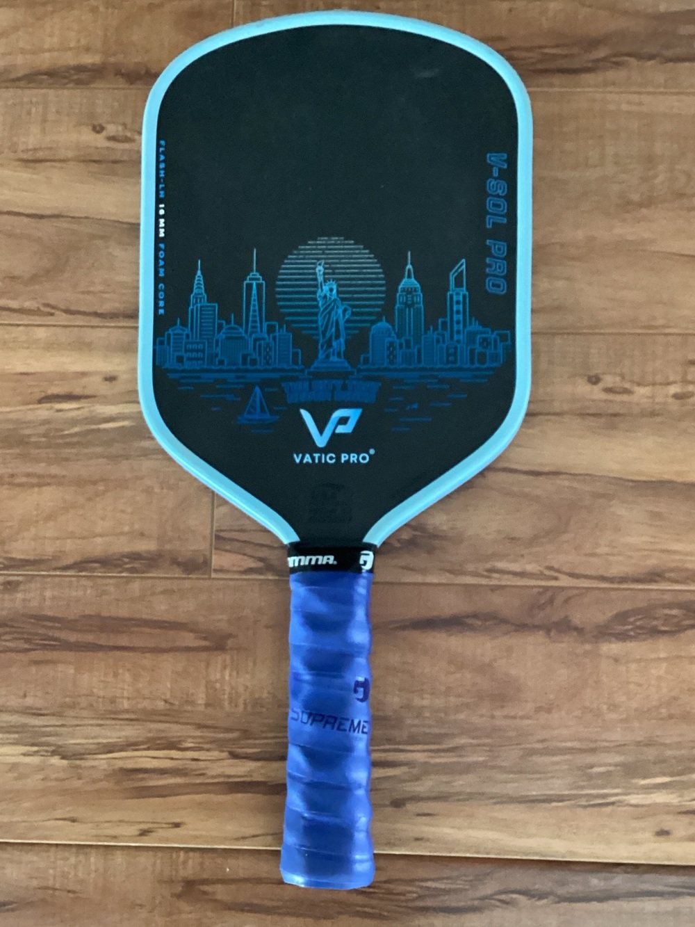 V-SOL Pro Men's Pickleball Paddle - Black & Light Blue
